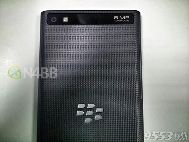 黑莓新款中端机型BlackBerry Leap谍照曝光