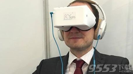 VR可以在飞机上用？飞机上可以用VR看电影了？