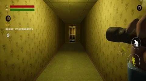 暗房深入后室游戏截图3
